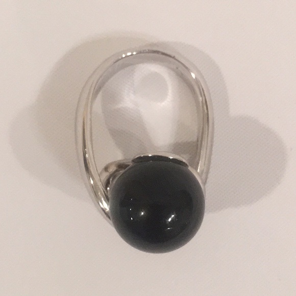 Nuovegioie Silver and Onyx Ring - Picture 3 of 8